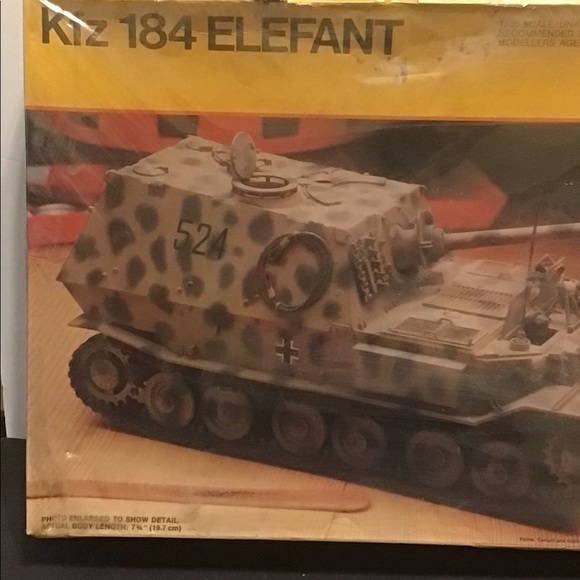 1980 NIB Kfz 184 Elefant model tank factory sealed - Picture 2 of 6